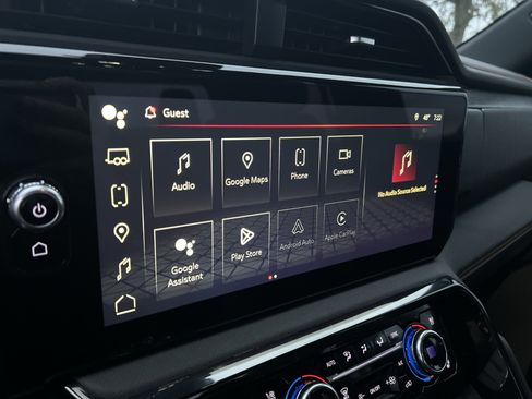 Used 2024 GMC Sierra 1500 AT4 image 12