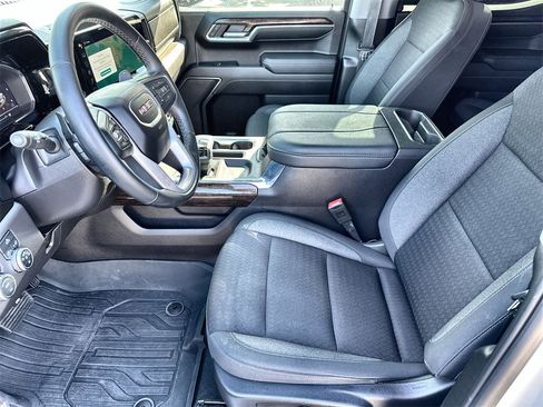 Used 2024 GMC Sierra 1500 Elevation image 24