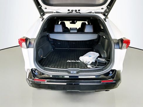 Certified 2025 Toyota RAV4 XSE AWD/4WD image 27