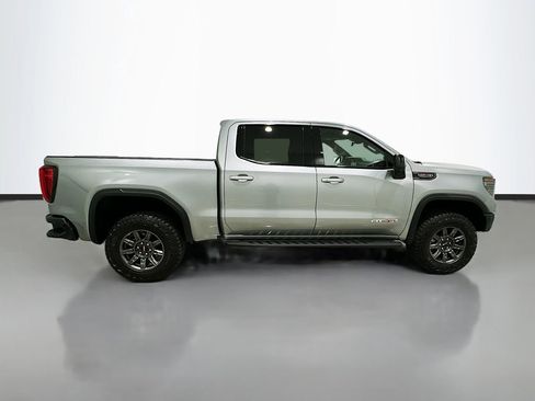 Used 2024 GMC Sierra 1500 AT4X image 8
