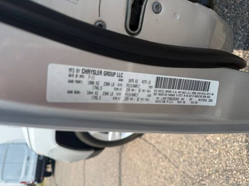 Used 2011 Jeep Compass Latitude AWD/4WD image 36