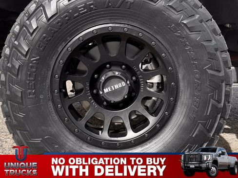 Used 2024 Ford F350 Limited image 12