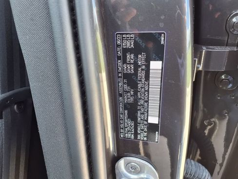 Certified 2024 Volvo XC90 B5 Plus AWD/4WD image 36
