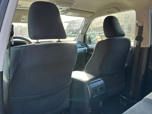 Used 2018 Toyota 4Runner SR5 image 38