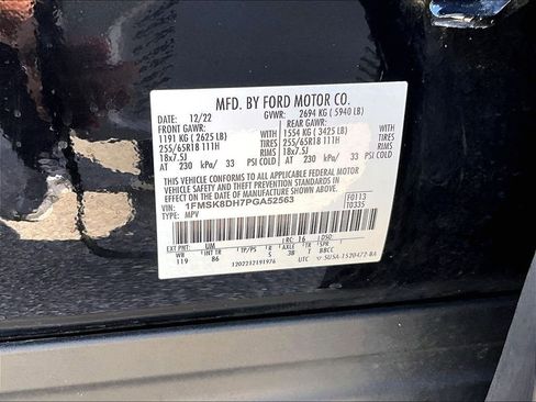 Used 2023 Ford Explorer XLT AWD/4WD image 35