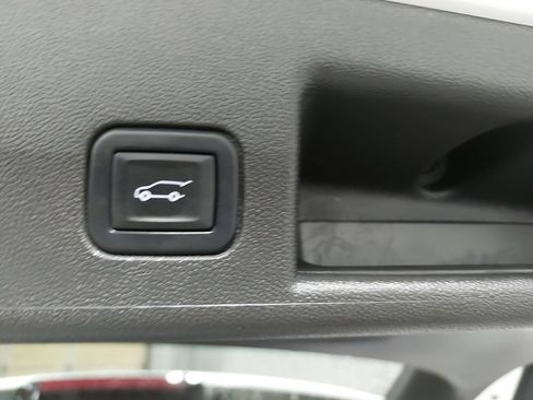 Used 2022 Chevrolet Equinox LT AWD/4WD image 13