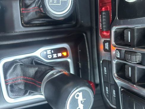 Used 2019 Jeep Wrangler Unlimited Rubicon AWD/4WD image 24