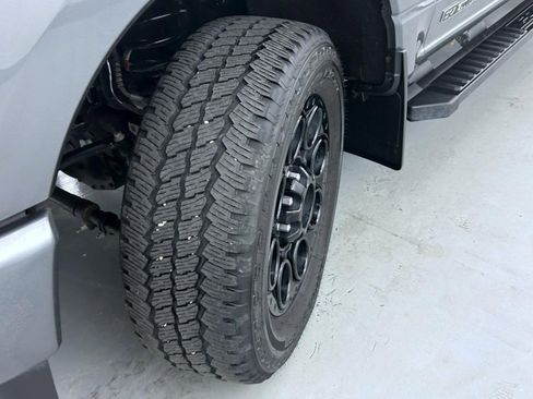 Used 2025 Ford F350 Lariat w/ Black Appearance Package AWD/4WD image 24