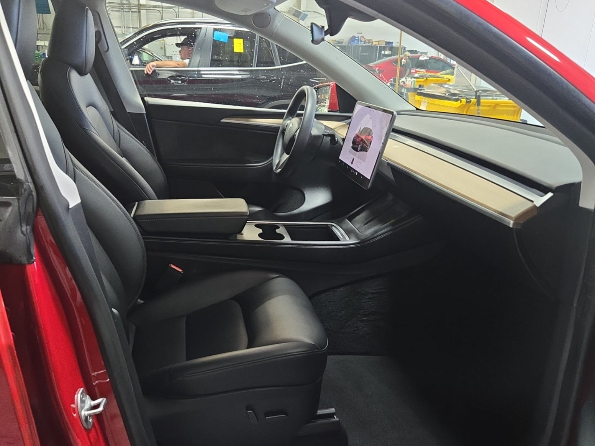 Used 2023 Tesla Model Y Long Range AWD/4WD image 3