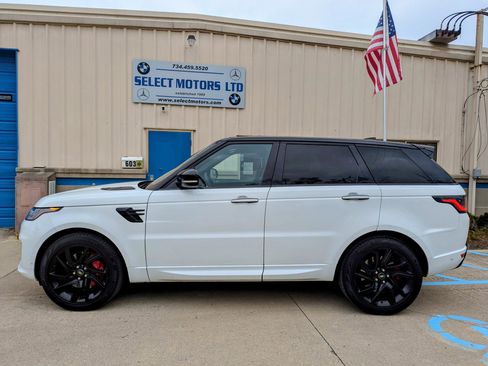 Used 2018 Land Rover Range Rover Sport HSE Dynamic image 3