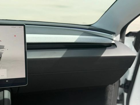 Used 2024 Tesla Model 3 Standard Range RWD image 28