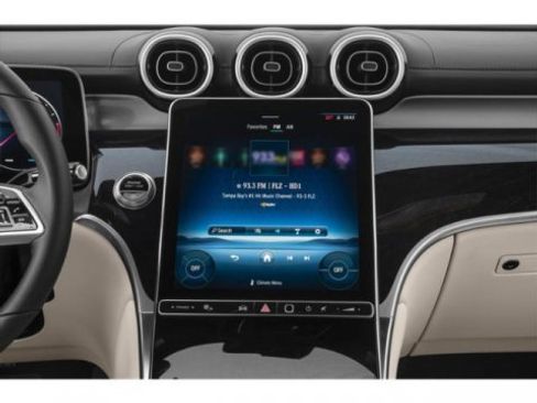 Used 2024 Mercedes-Benz GLC 300 image 10