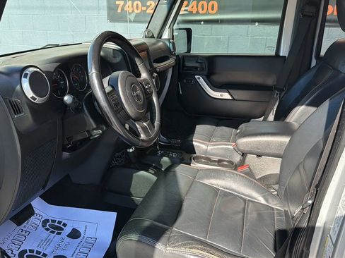 Used 2012 Jeep Wrangler Unlimited Sahara w/ Connectivity Group image 17