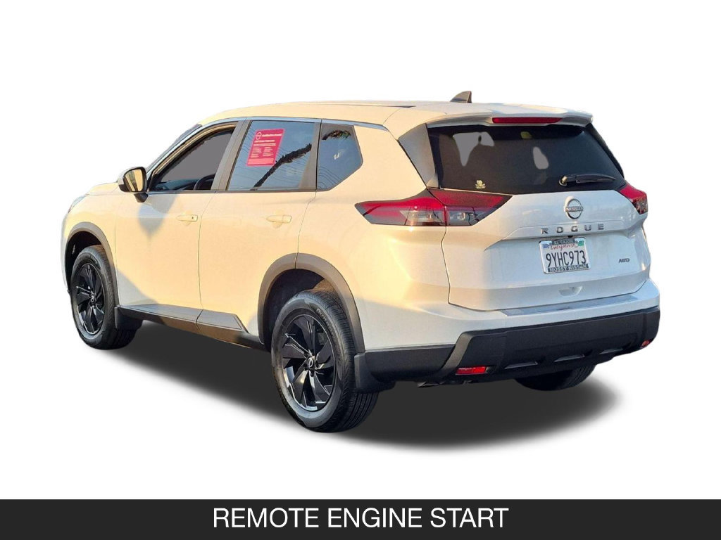 Certified 2026 Nissan Rogue SV AWD/4WD image 6