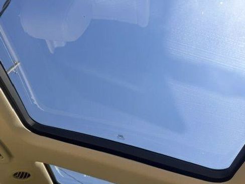 Used 2013 Lincoln MKT FWD image 20