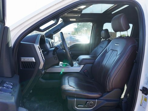 Used 2015 Ford F150 Platinum w/ Equipment Group 701A Luxury image 7