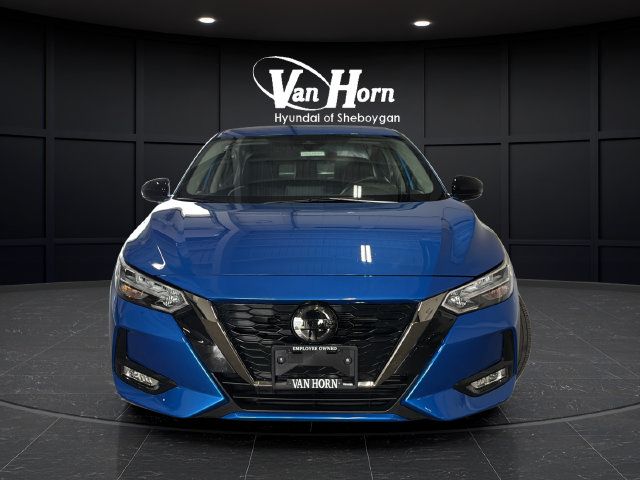 Used 2022 Nissan Sentra SR w/ Electronics Package FWD image 2