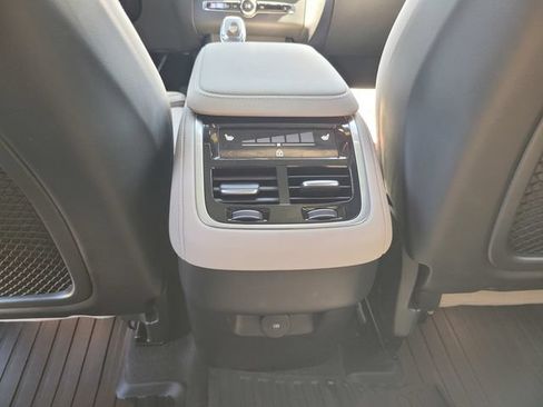 Used 2026 Volvo XC90 B6 Ultra w/ Protection Package AWD/4WD image 15