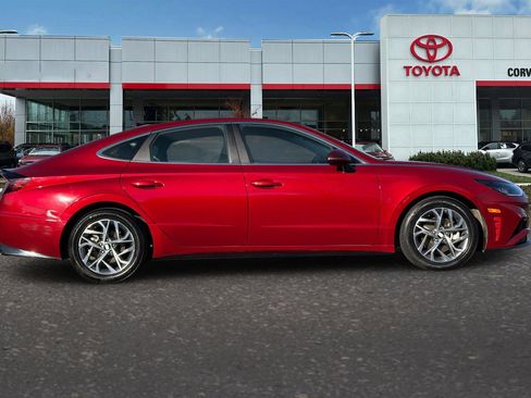 Used 2023 Hyundai Sonata SEL FWD image 3