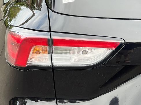 Used 2022 Ford Escape Titanium w/ Titanium Elite Package image 52