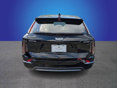 New 2026 Cadillac Optiq Luxury 2 image 4