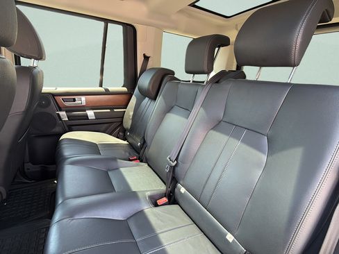 Used 2016 Land Rover LR4 AWD/4WD image 30