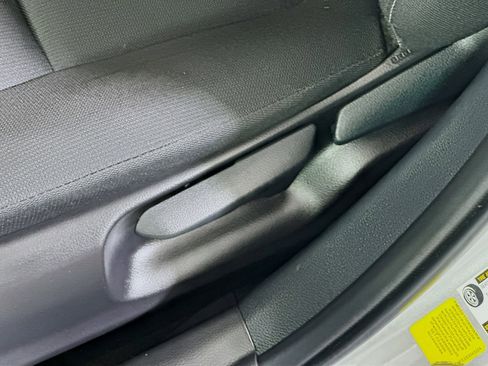 Used 2025 Toyota Corolla LE FWD image 13