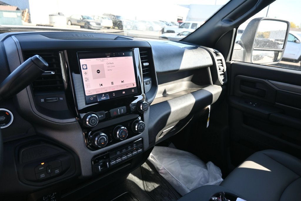 New 2027 RAM 3500 Tradesman AWD/4WD image 16