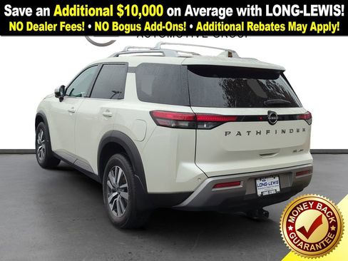 Used 2024 Nissan Pathfinder SL image 4