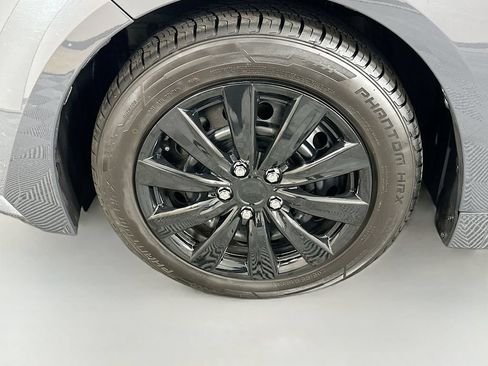 Used 2024 Toyota Corolla LE FWD image 29