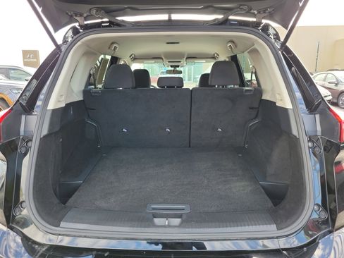 Used 2024 Nissan Rogue S AWD/4WD image 8