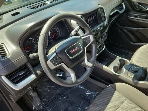 Used 2023 GMC Terrain SLE w/ Driver Convenience Package FWD image 16