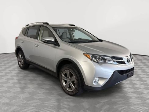 Used 2015 Toyota RAV4 XLE AWD/4WD image 1