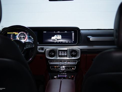 Used 2023 Mercedes-Benz G 63 AMG 4MATIC image 2