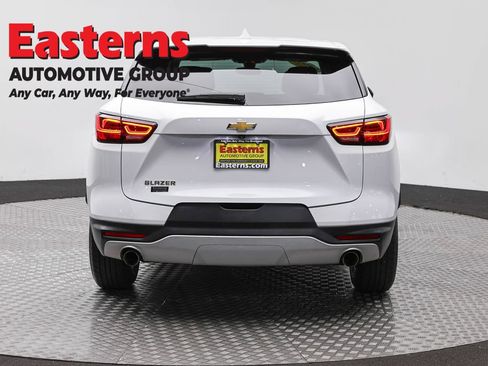 Used 2025 Chevrolet Blazer LT FWD image 6