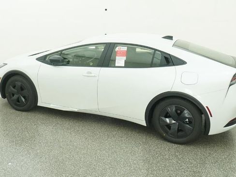 New 2026 Toyota Prius LE image 26