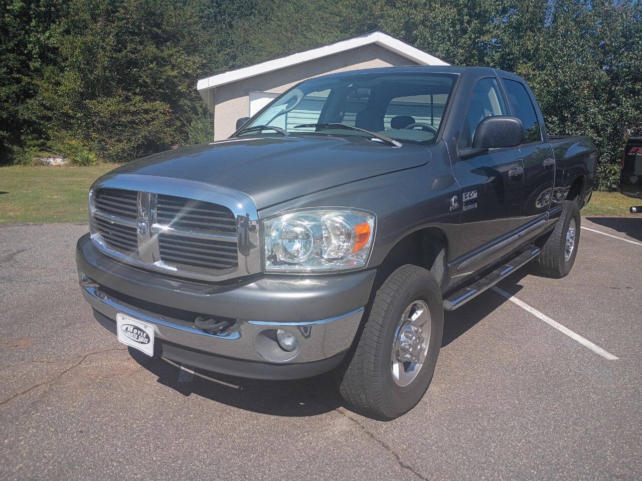 Used 2007 Dodge Ram 2500 Truck SLT AWD/4WD image 2