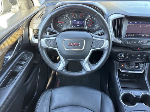 Used 2021 GMC Terrain SLE image 13