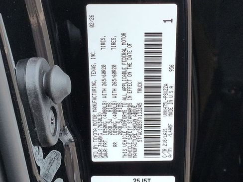 New 2026 Toyota Tundra Platinum image 32