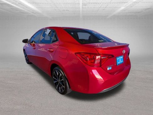 Used 2018 Toyota Corolla SE FWD image 7