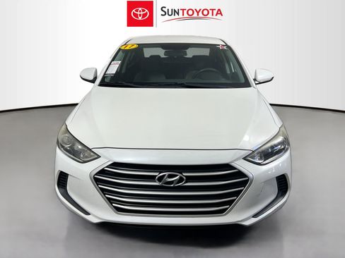 Used 2017 Hyundai Elantra SE image 6
