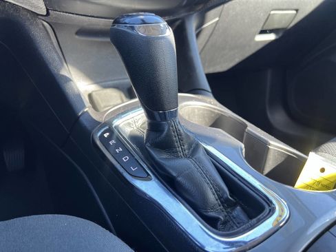 Used 2017 Chevrolet Cruze LT w/ Convenience Package image 25