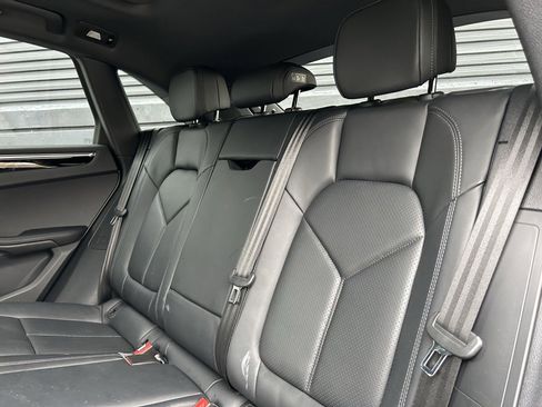 Certified 2025 Porsche Macan image 20