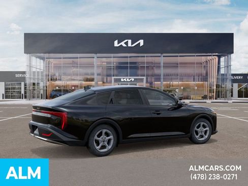 Used 2025 Kia K4 LXS image 7