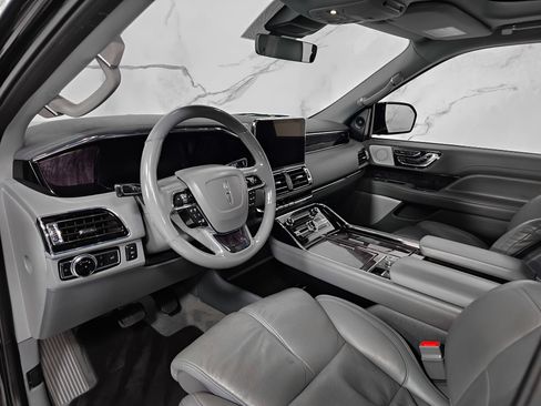 Used 2021 Lincoln Navigator L Reserve w/ Luxury Package AWD/4WD image 26
