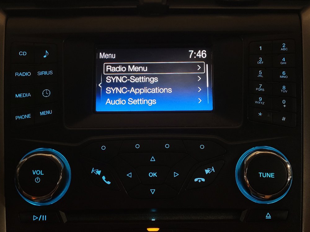 Used 2018 Ford Fusion SE FWD image 25