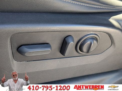 Used 2022 GMC Sierra 2500 SLT w/ SLT Convenience Package image 22