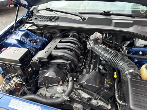 Used 2009 Chrysler 300 LX image 19