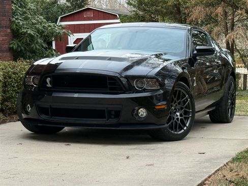 Used 2013 Ford Mustang Shelby GT500 image 8