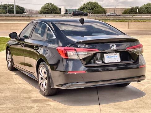 Used 2022 Honda Civic LX image 5